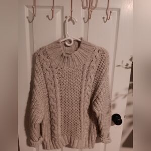 Universal Thread Chunky Knit Sweater - Cream. Small